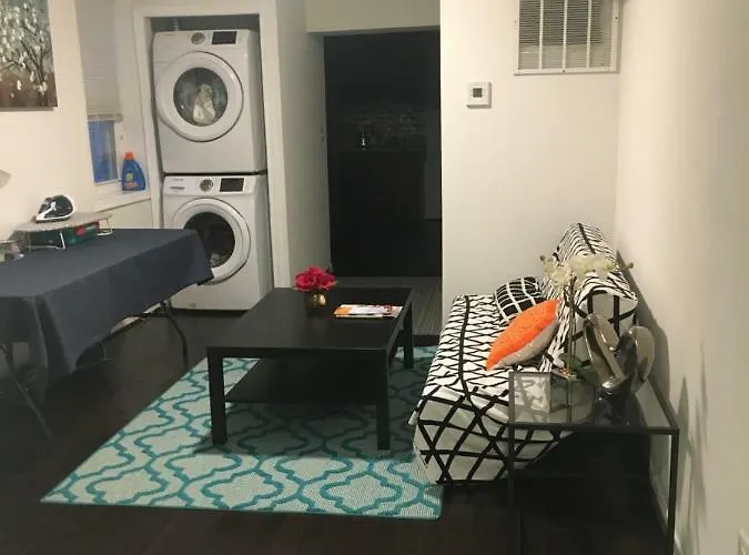 Cozy Rowhouse Next Jhh